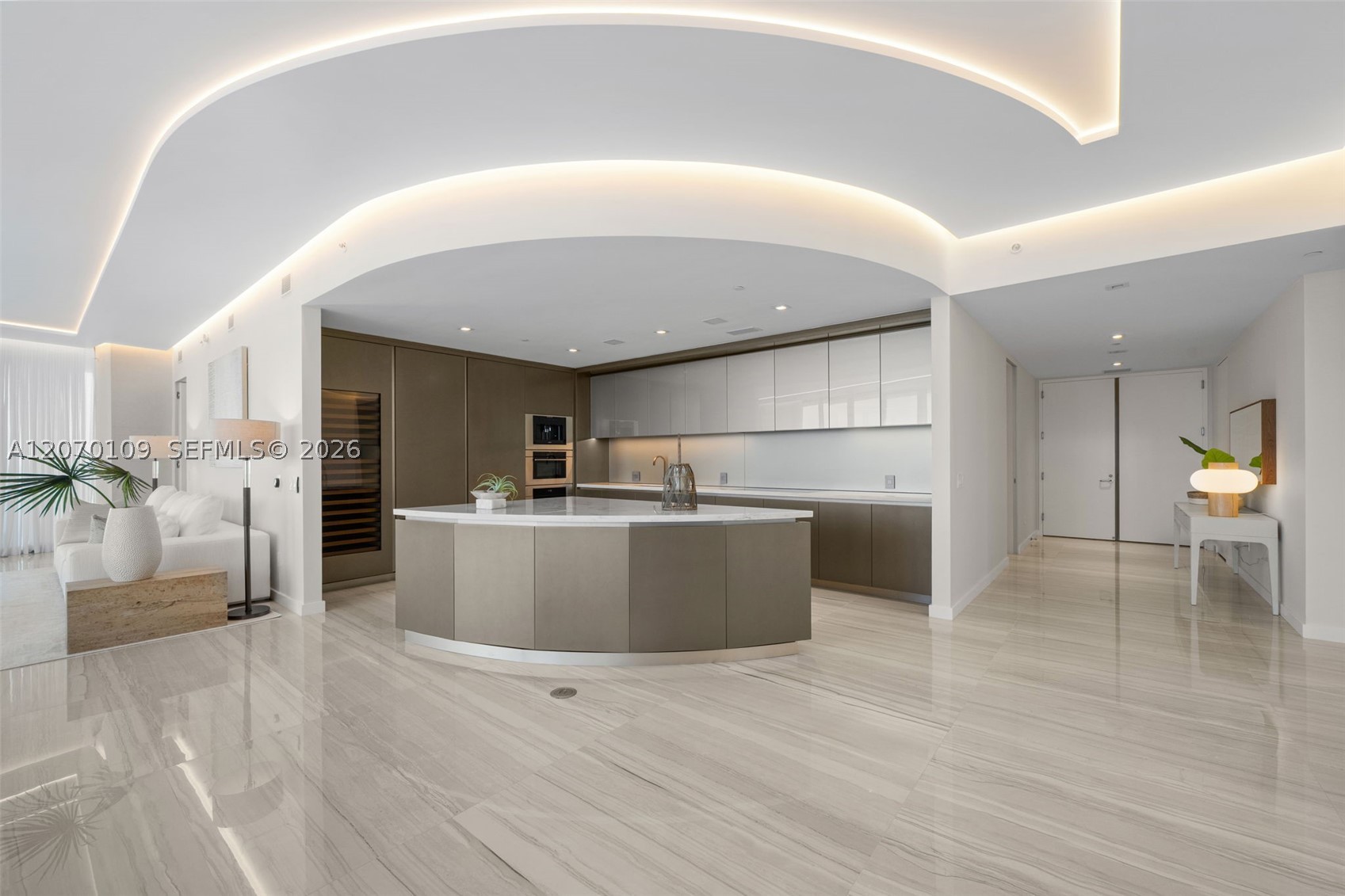 18975 Collins Ave #600, Sunny Isles Beach FL 33160