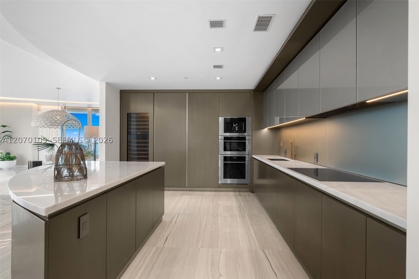 18975 Collins Ave #600, Sunny Isles Beach FL 33160