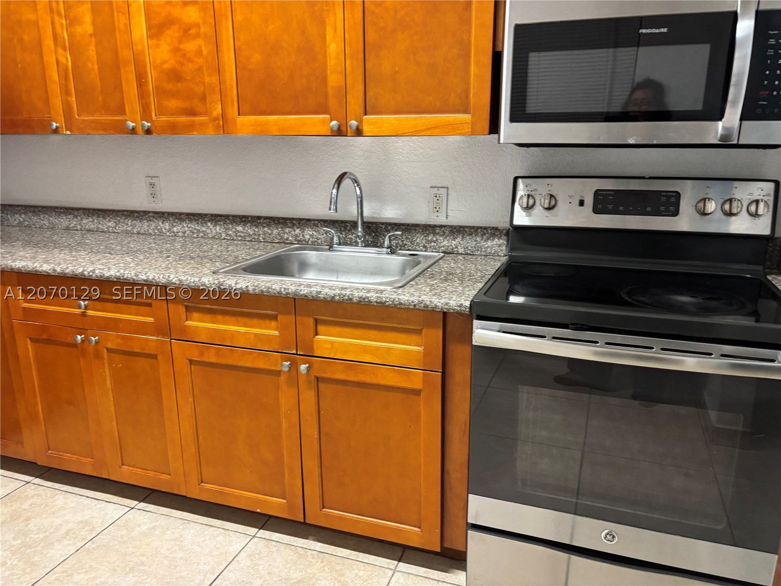 2059 SW 7th St #0, Miami FL 33135