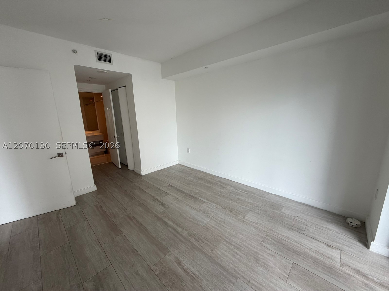 55 SW 9th St #2410, Miami FL 33130