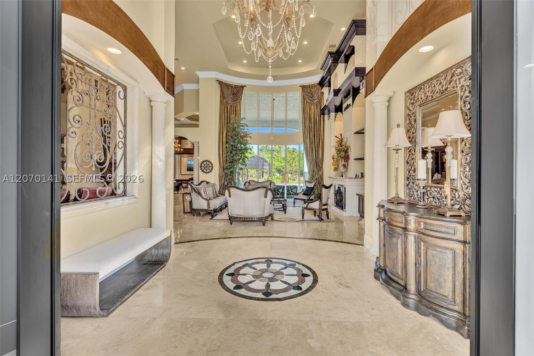 3828 Pine Lake Dr, Weston FL 33332