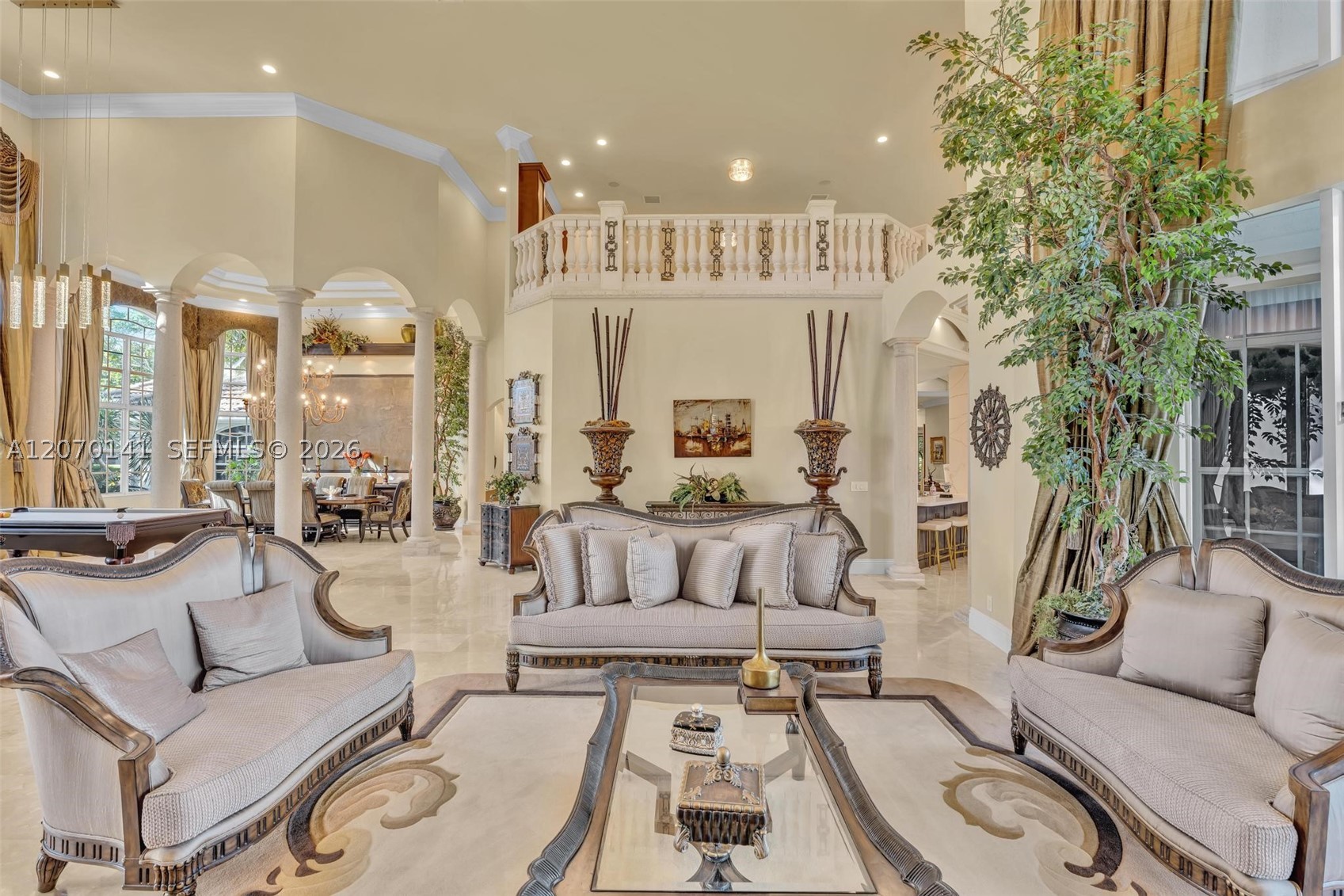 3828 Pine Lake Dr, Weston FL 33332