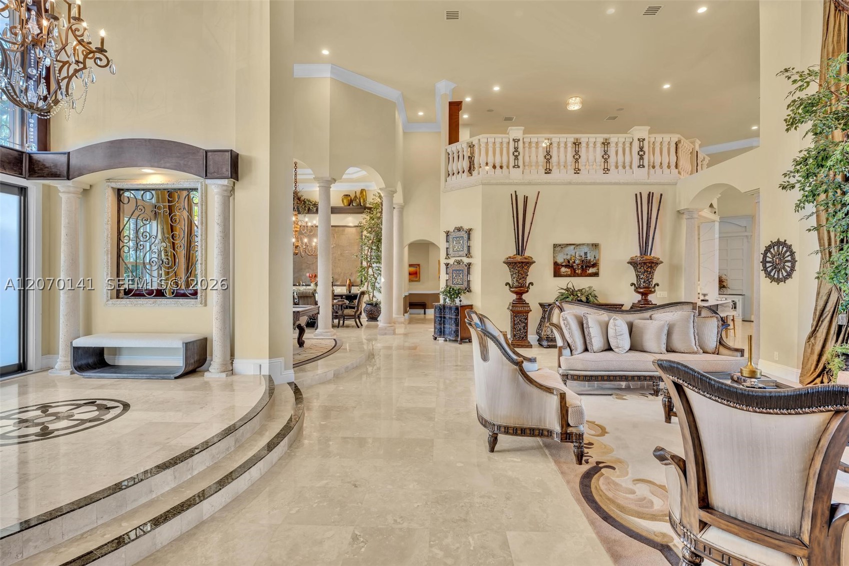 3828 Pine Lake Dr, Weston FL 33332