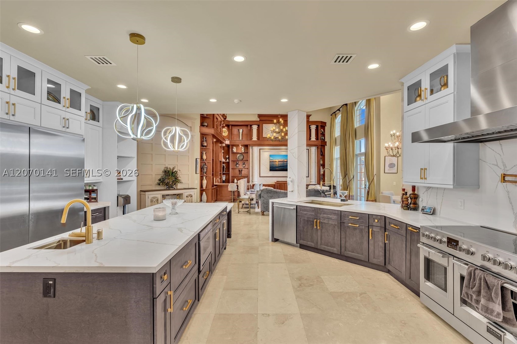 3828 Pine Lake Dr, Weston FL 33332