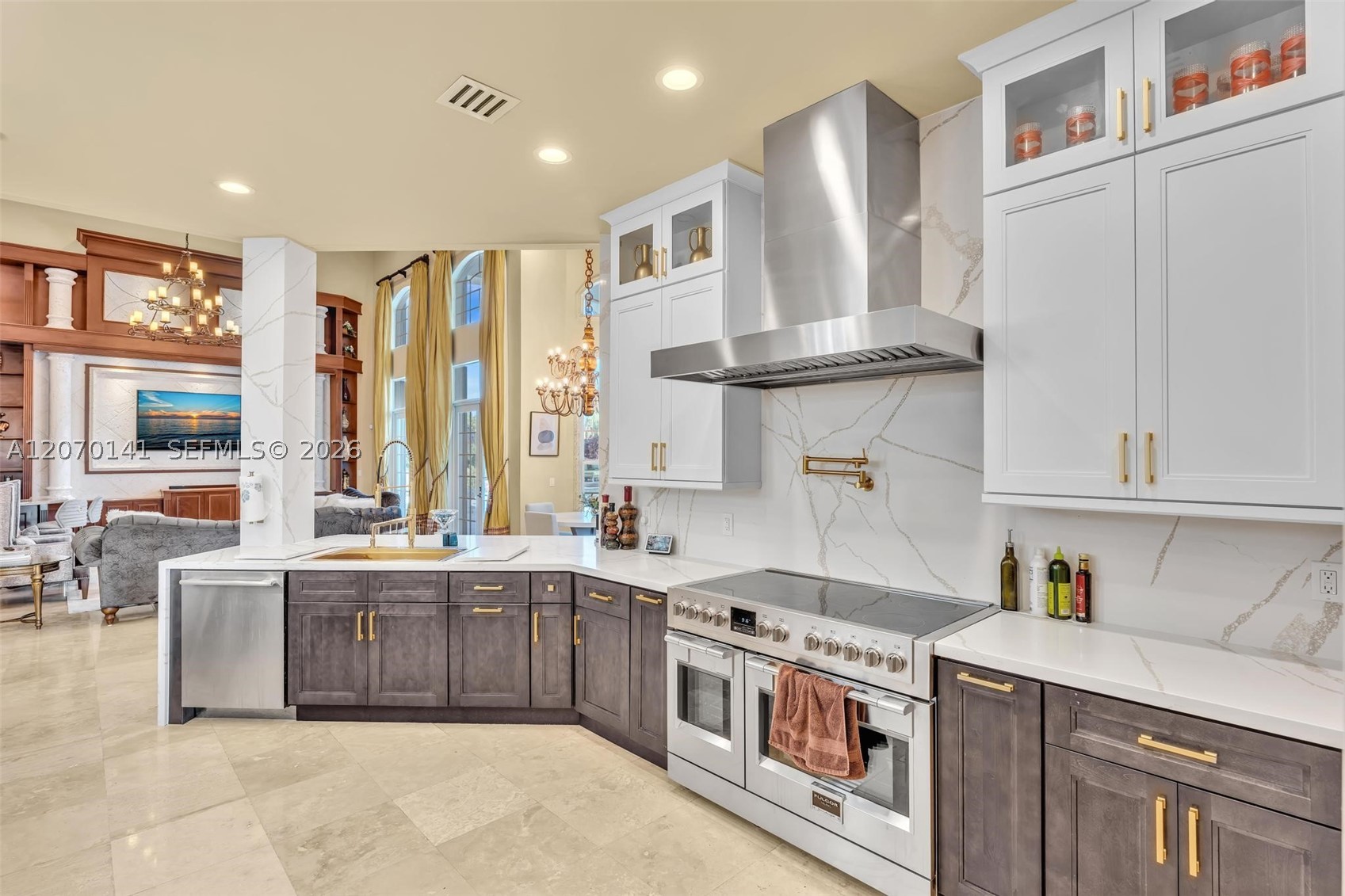 3828 Pine Lake Dr, Weston FL 33332