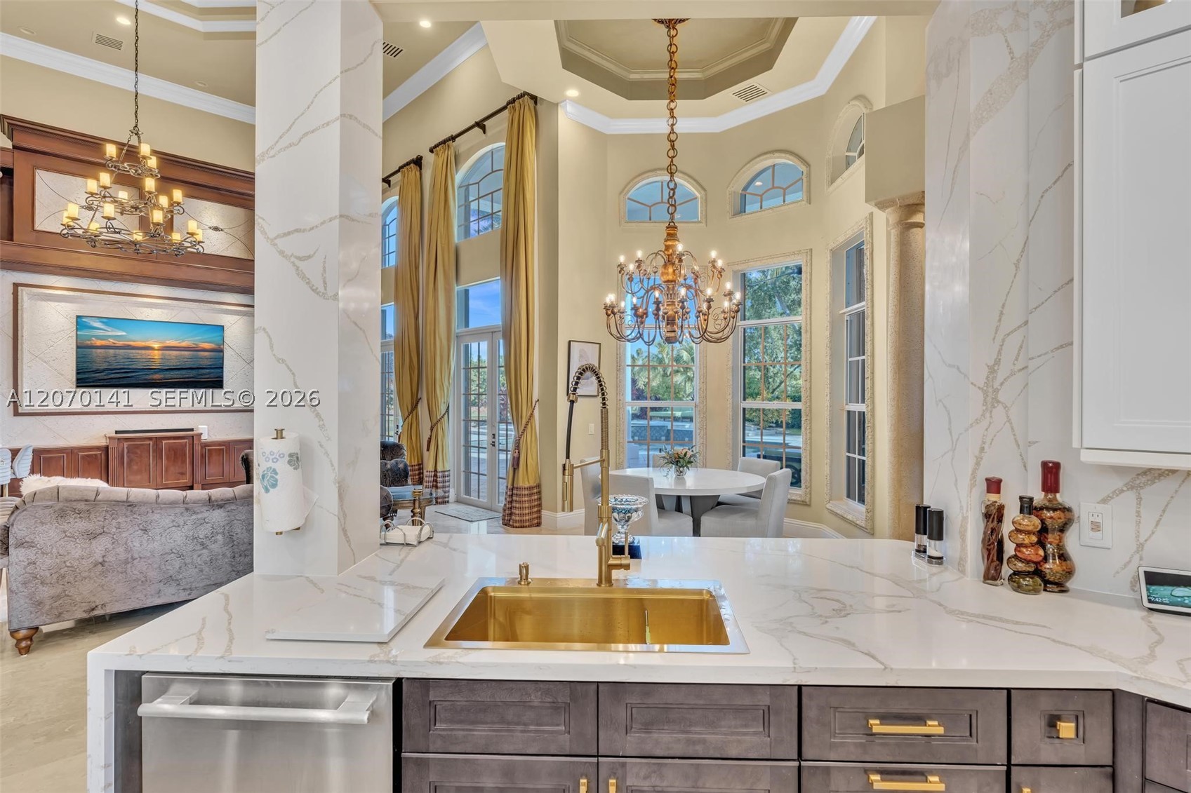 3828 Pine Lake Dr, Weston FL 33332
