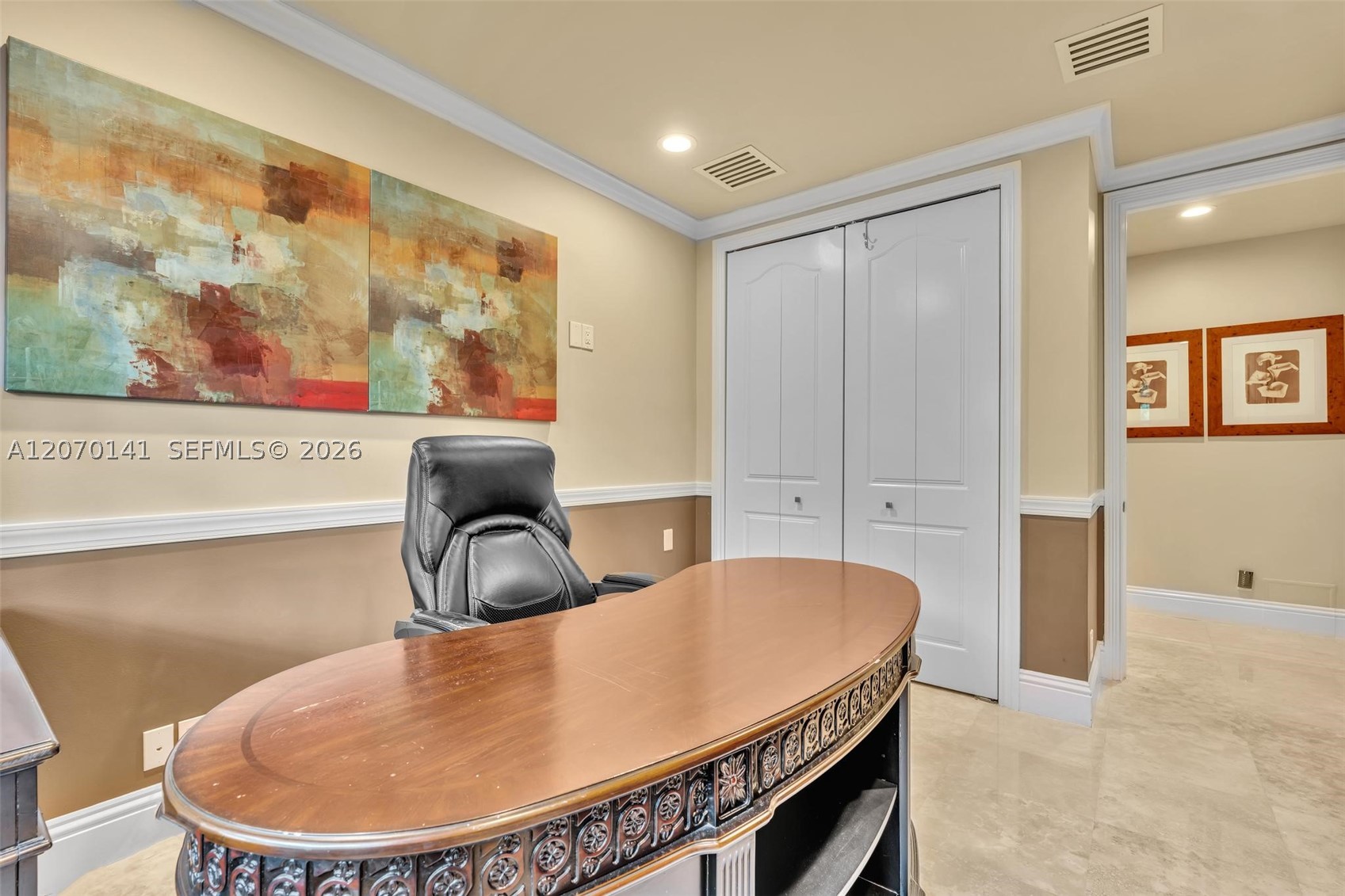 3828 Pine Lake Dr, Weston FL 33332