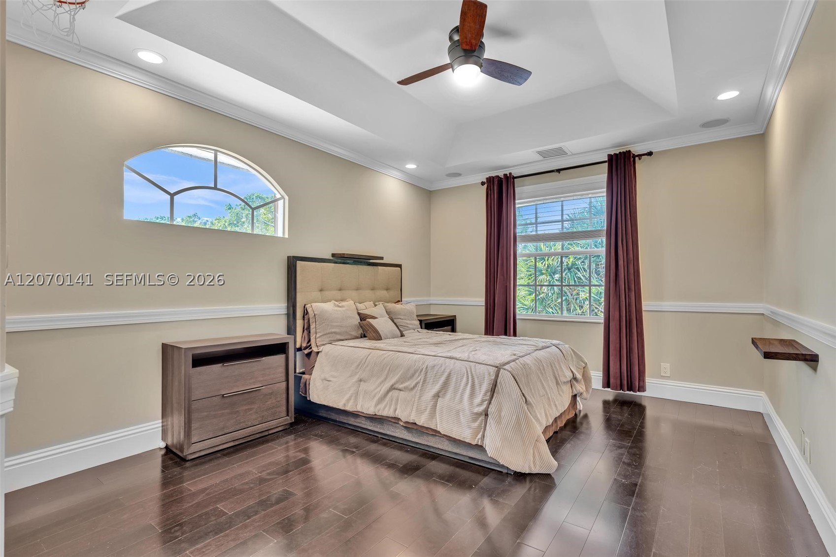 3828 Pine Lake Dr, Weston FL 33332