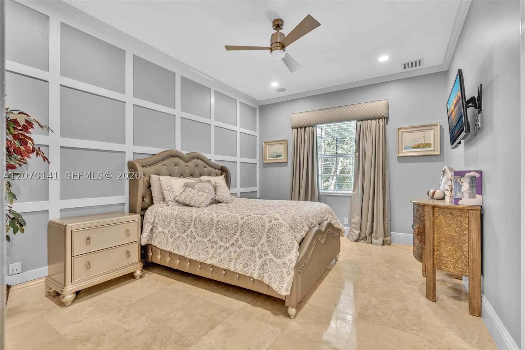 3828 Pine Lake Dr, Weston FL 33332