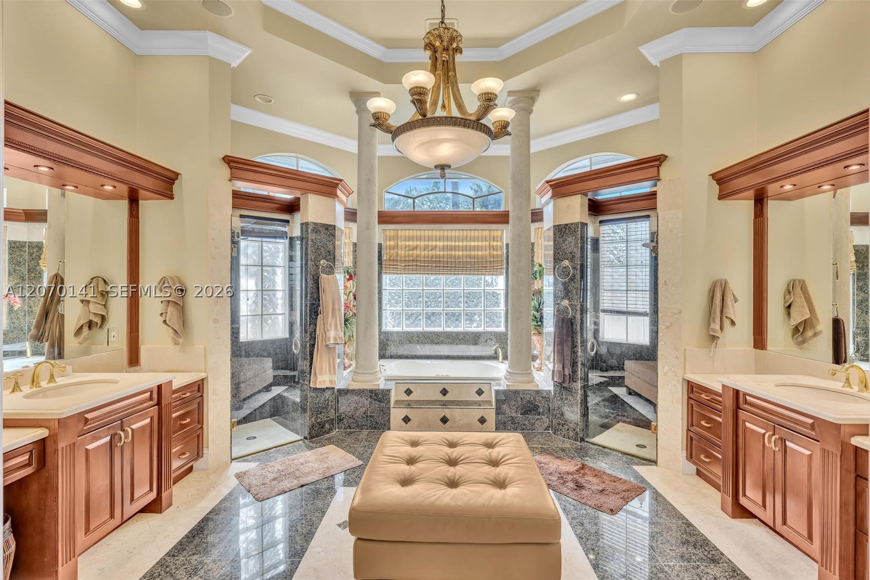 3828 Pine Lake Dr, Weston FL 33332