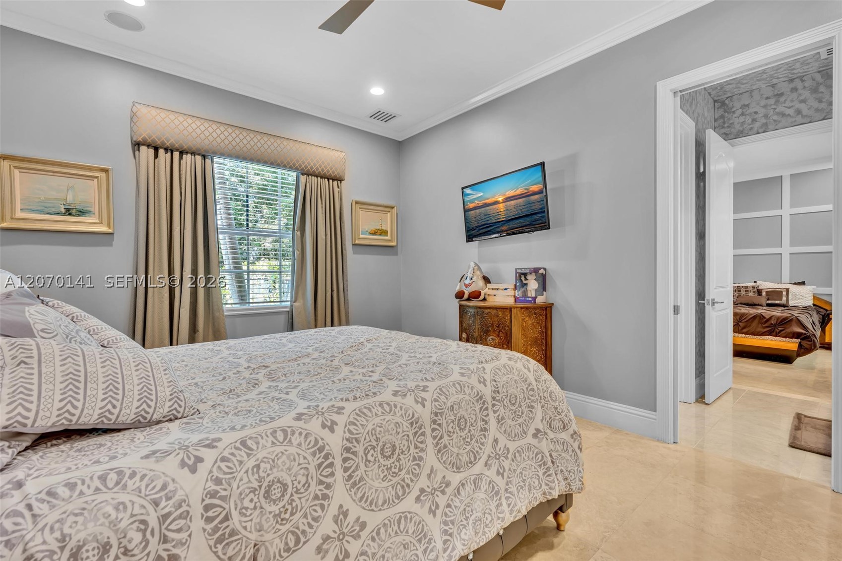 3828 Pine Lake Dr, Weston FL 33332