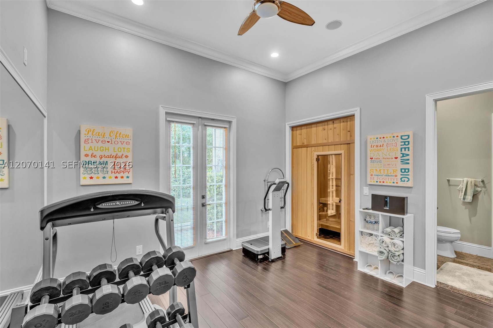 3828 Pine Lake Dr, Weston FL 33332