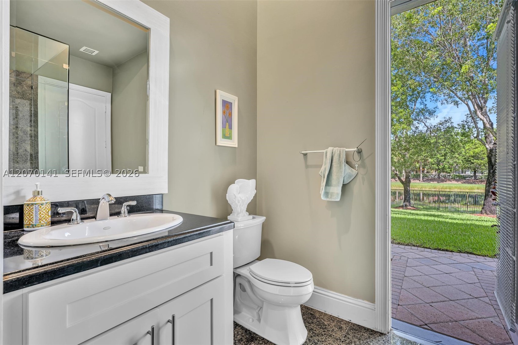3828 Pine Lake Dr, Weston FL 33332