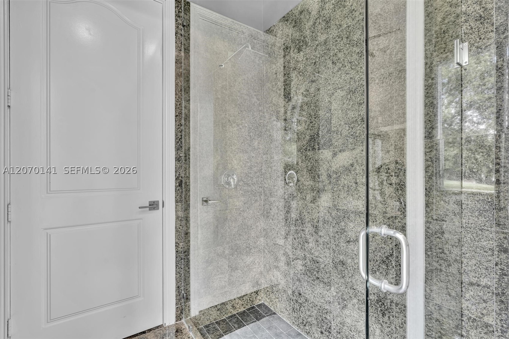 3828 Pine Lake Dr, Weston FL 33332