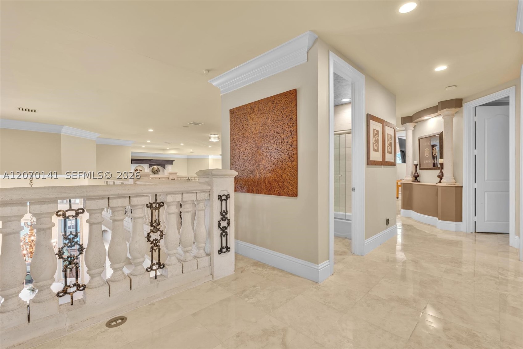 3828 Pine Lake Dr, Weston FL 33332