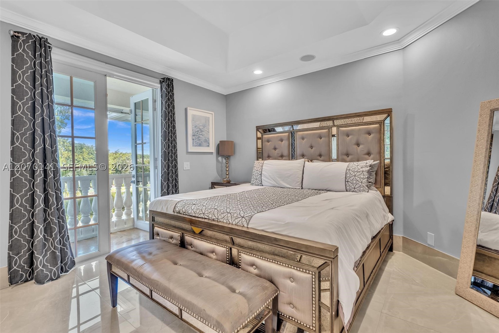 3828 Pine Lake Dr, Weston FL 33332