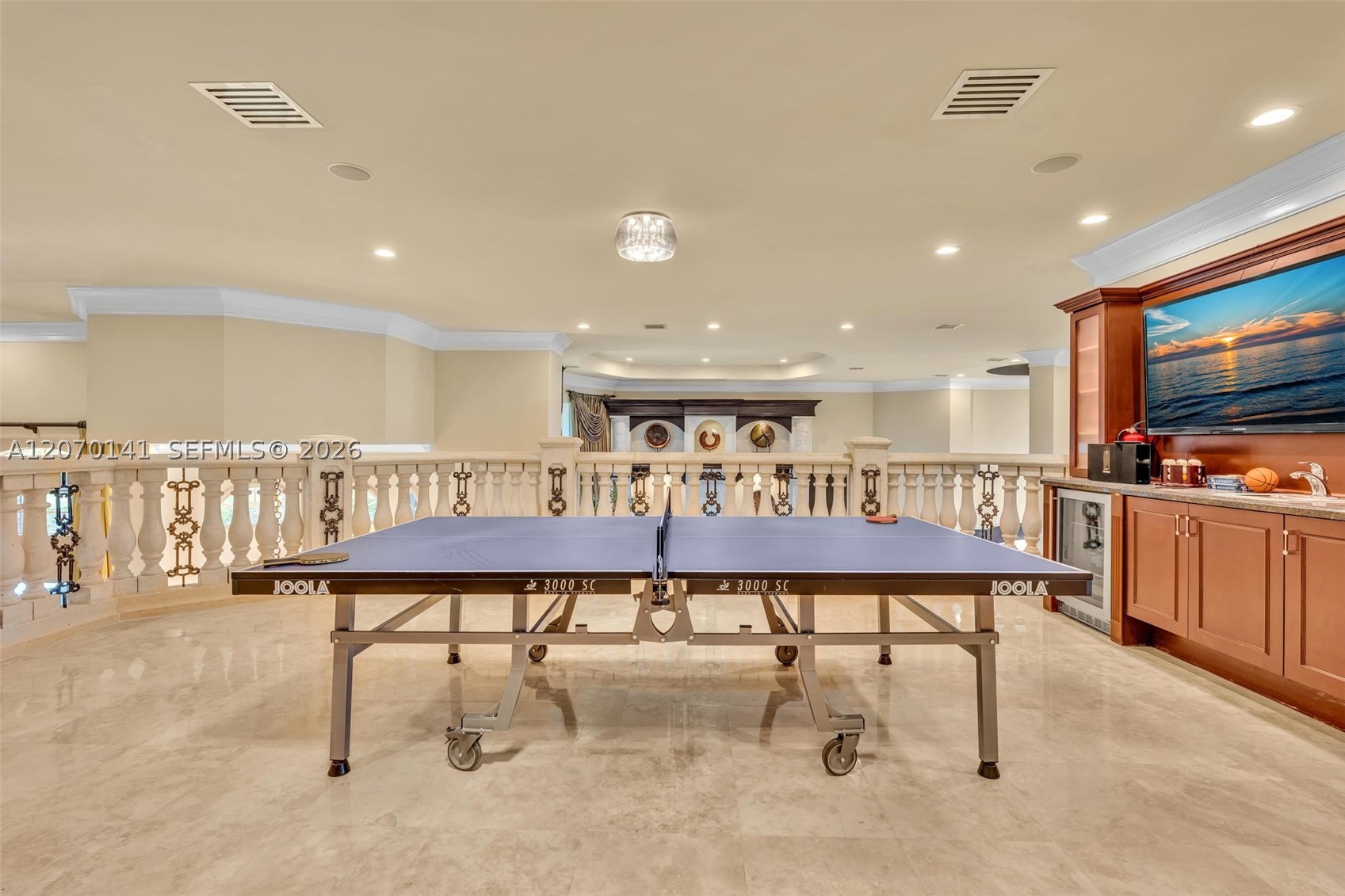 3828 Pine Lake Dr, Weston FL 33332
