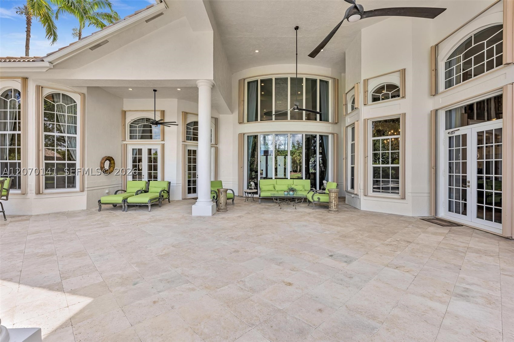 3828 Pine Lake Dr, Weston FL 33332