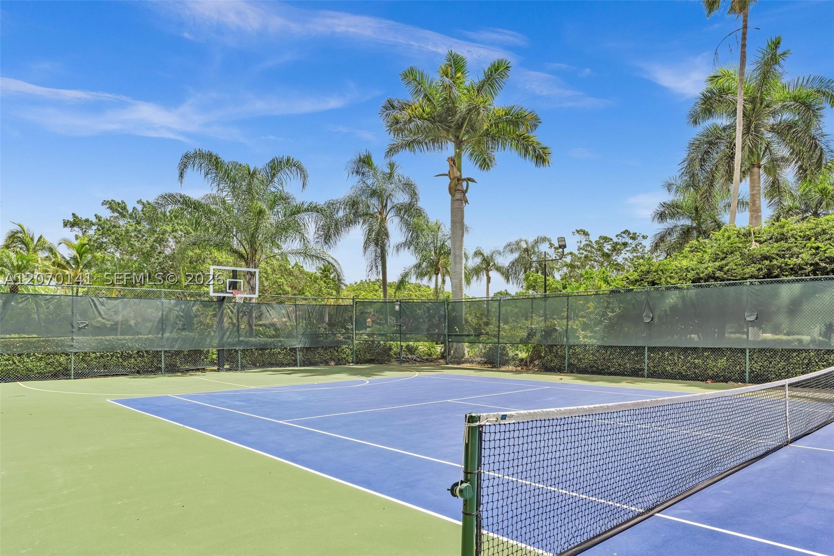 3828 Pine Lake Dr, Weston FL 33332