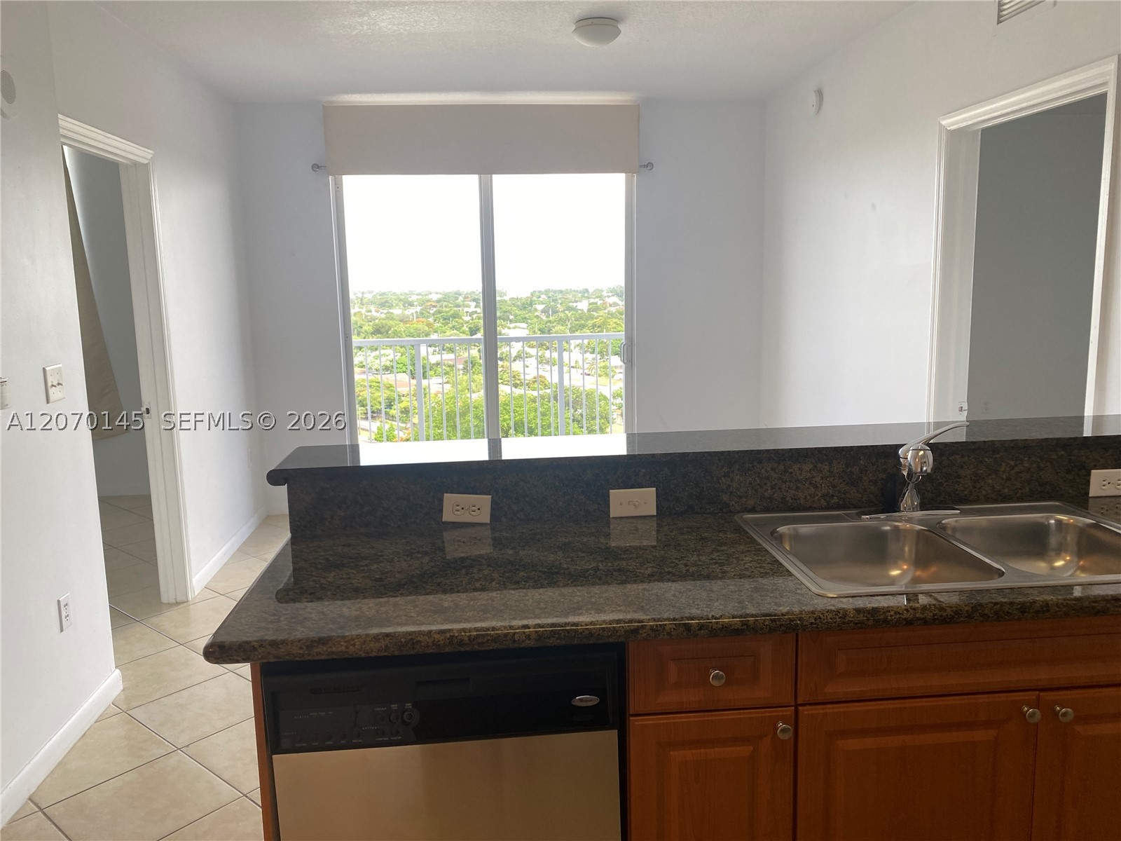 1 Glen Royal Pkwy #1113, Miami FL 33125