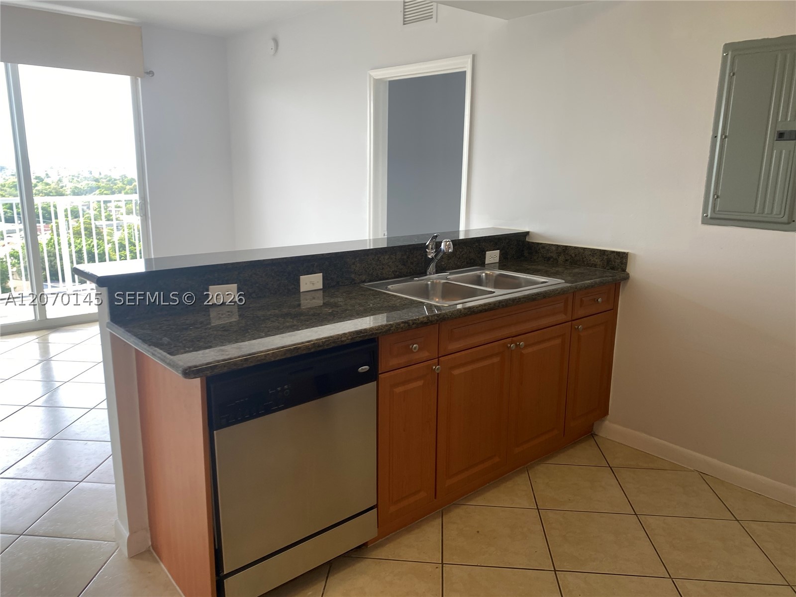 1 Glen Royal Pkwy #1113, Miami FL 33125