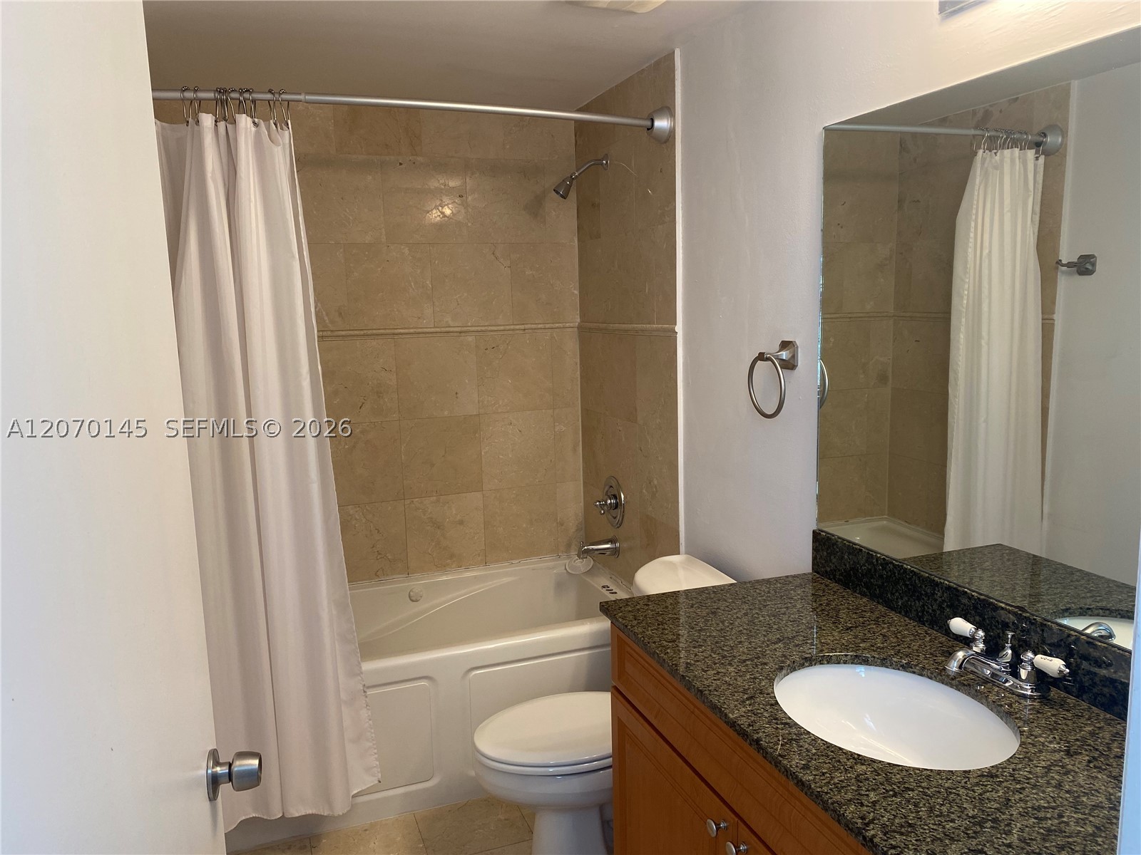 1 Glen Royal Pkwy #1113, Miami FL 33125
