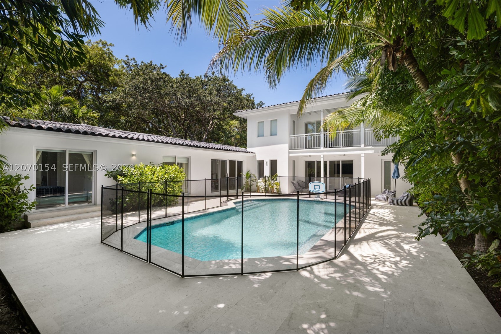 1015 Bayamo Ave, Coral Gables FL 33146