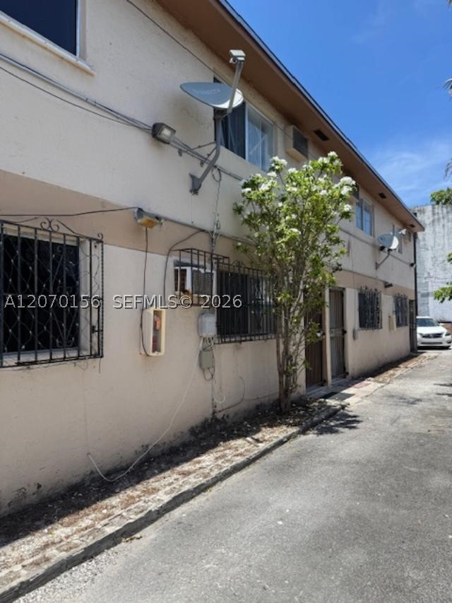 927 NW 7th Ct #3, Miami FL 33136