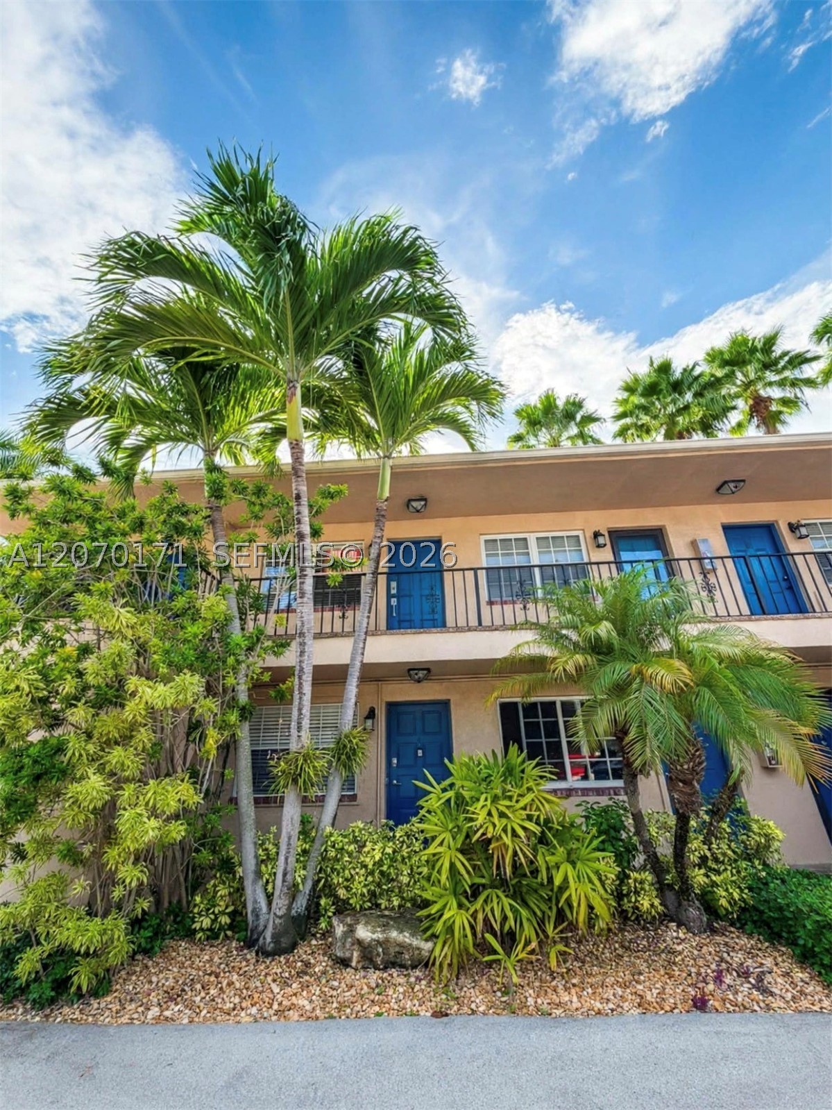 1231 SE 1st St #12, Fort Lauderdale FL 33301