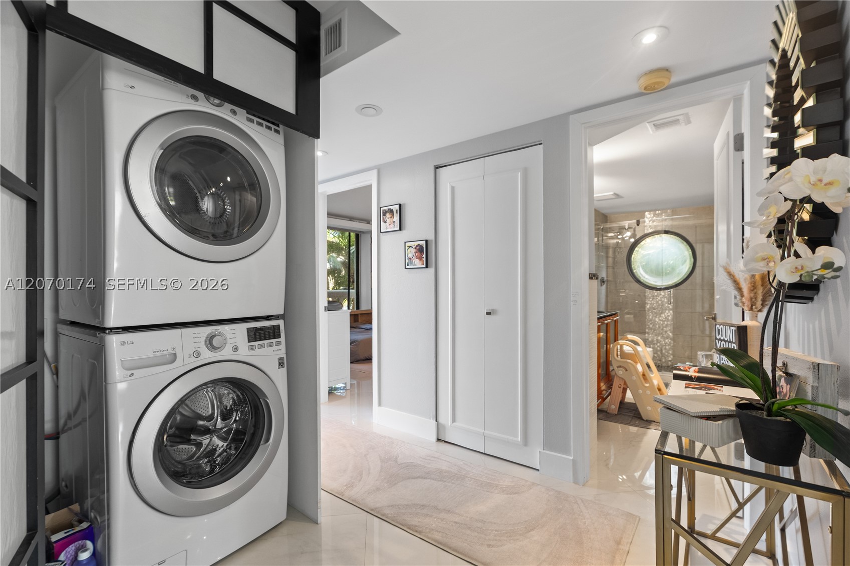 1000 W Island Blvd #202, Aventura FL 33160
