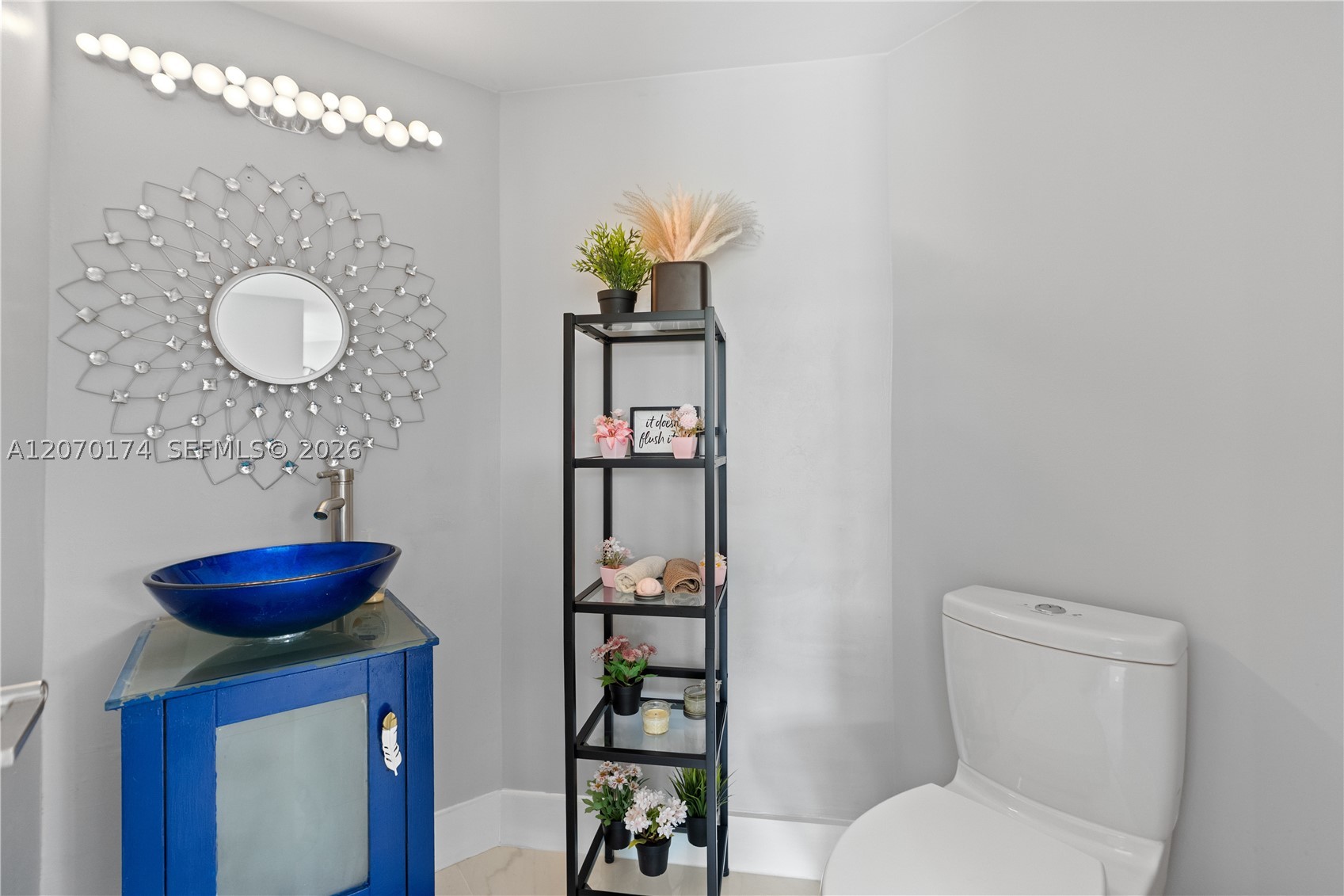 1000 W Island Blvd #202, Aventura FL 33160