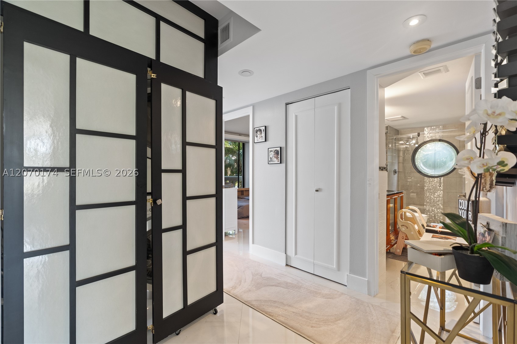 1000 W Island Blvd #202, Aventura FL 33160