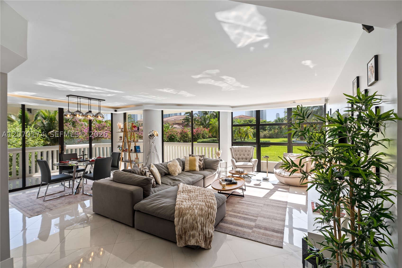 1000 W Island Blvd #202, Aventura FL 33160