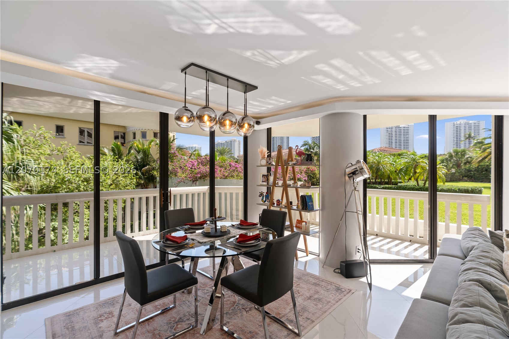 1000 W Island Blvd #202, Aventura FL 33160