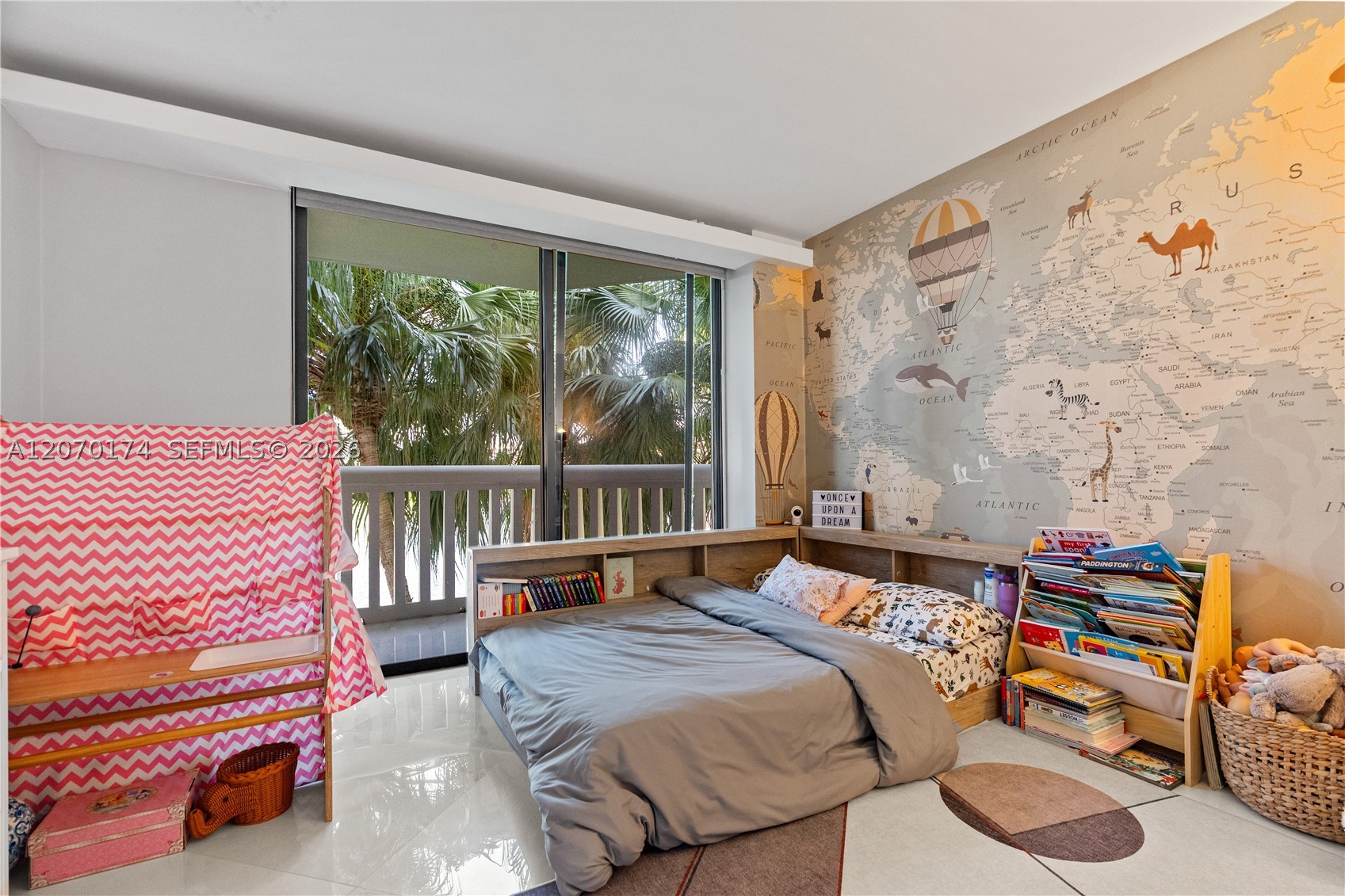 1000 W Island Blvd #202, Aventura FL 33160