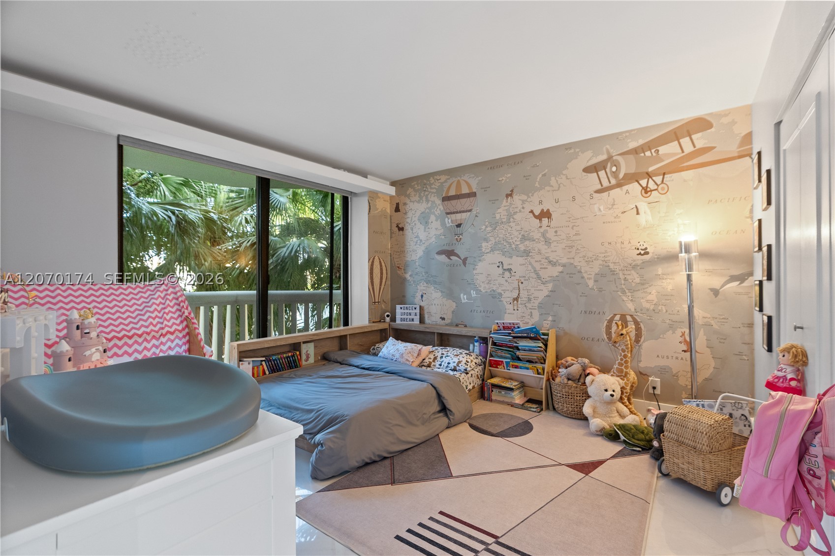 1000 W Island Blvd #202, Aventura FL 33160