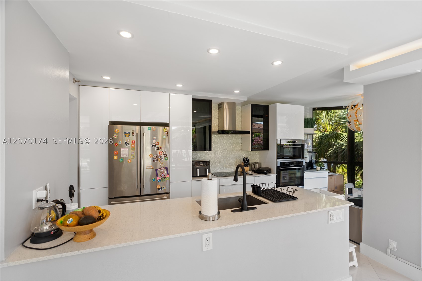 1000 W Island Blvd #202, Aventura FL 33160