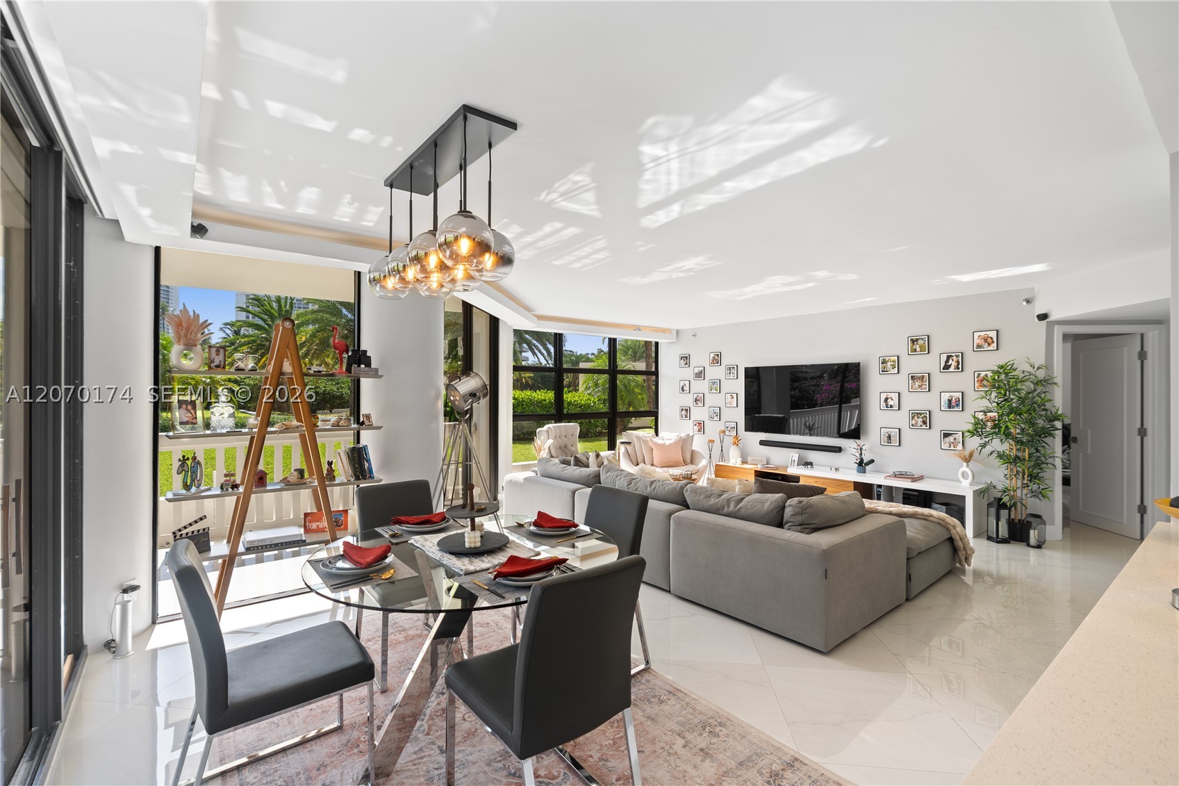 1000 W Island Blvd #202, Aventura FL 33160