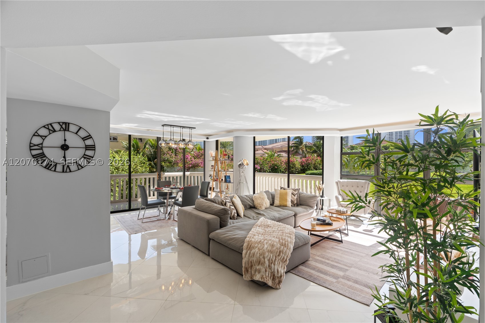 1000 W Island Blvd #202, Aventura FL 33160