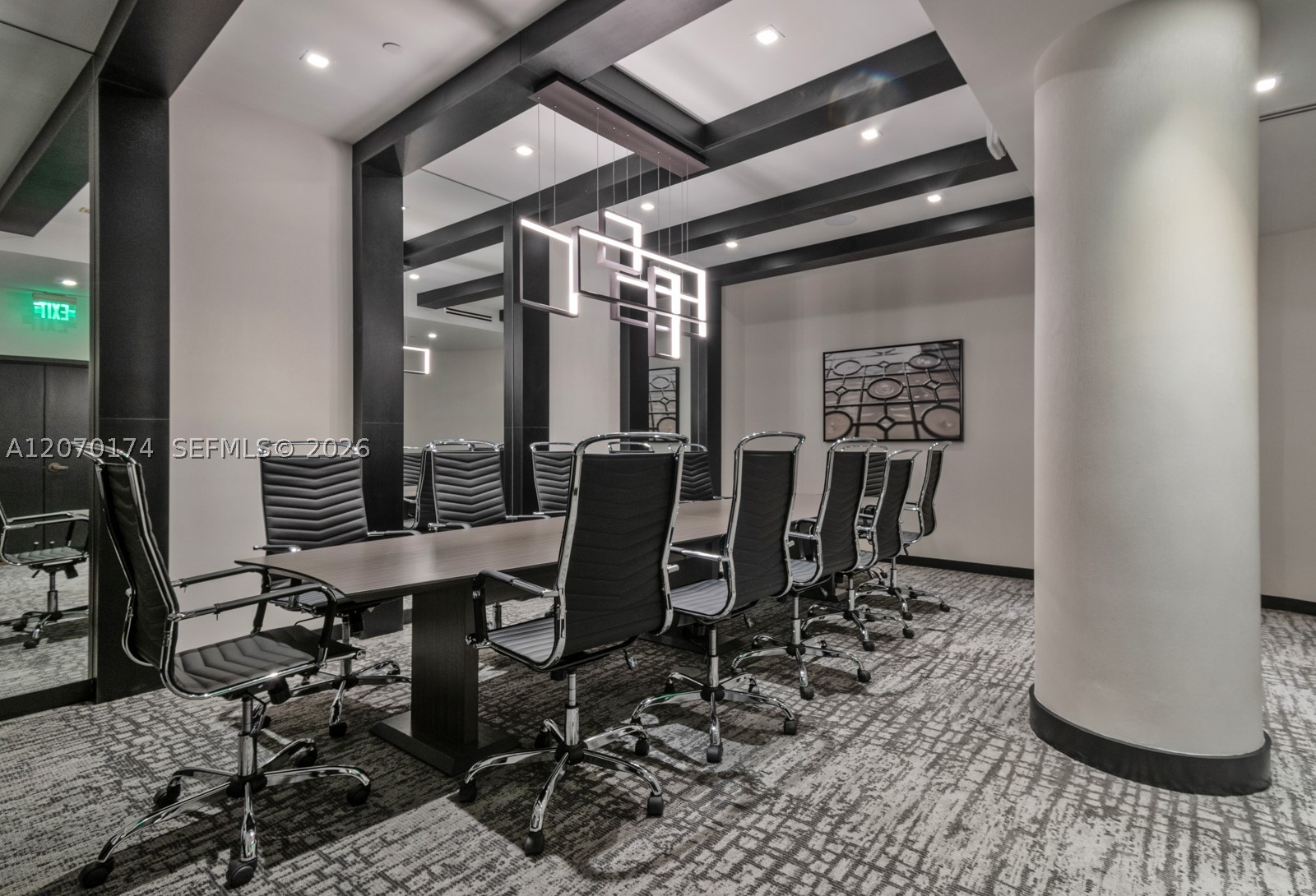 1000 W Island Blvd #202, Aventura FL 33160