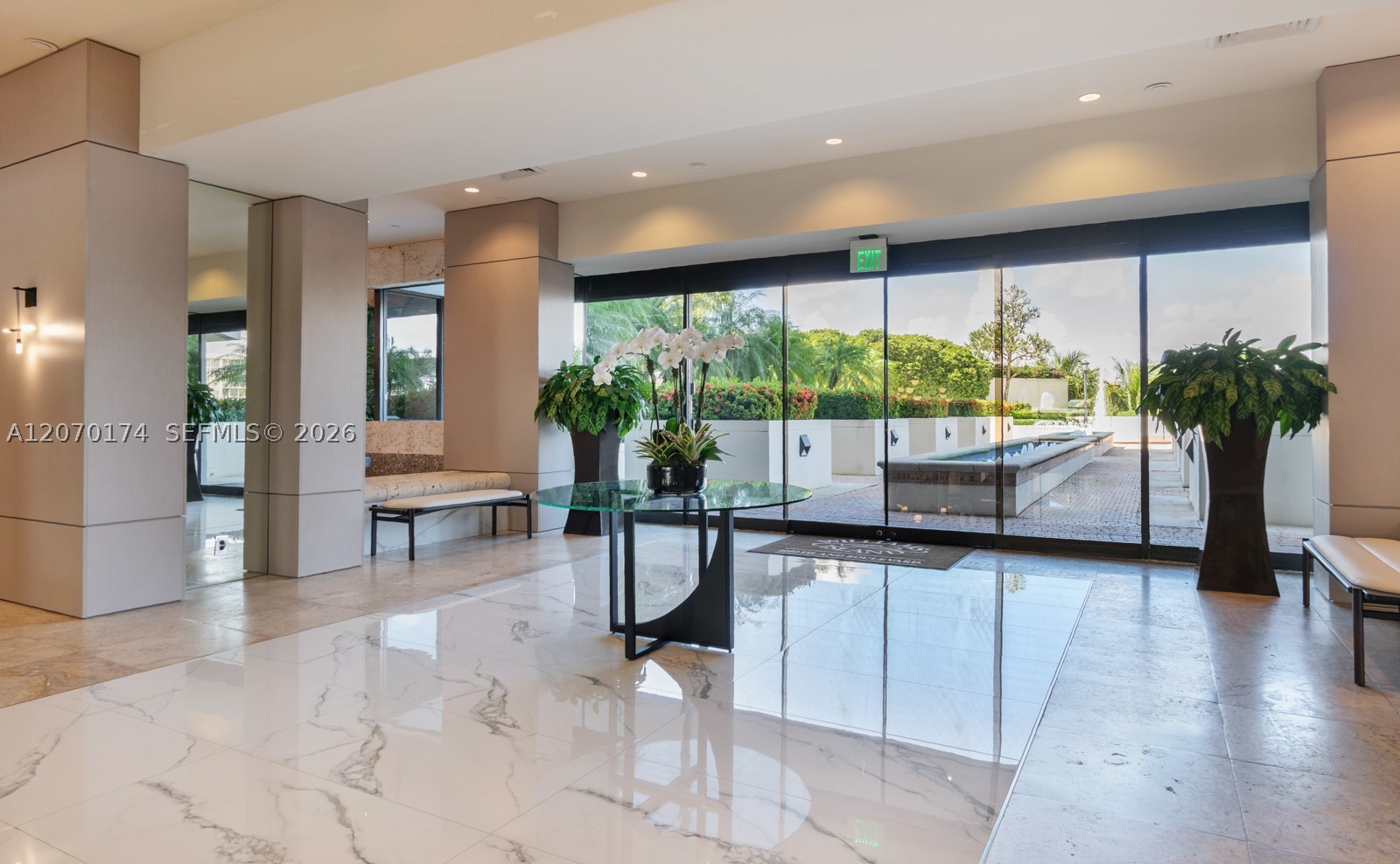 1000 W Island Blvd #202, Aventura FL 33160