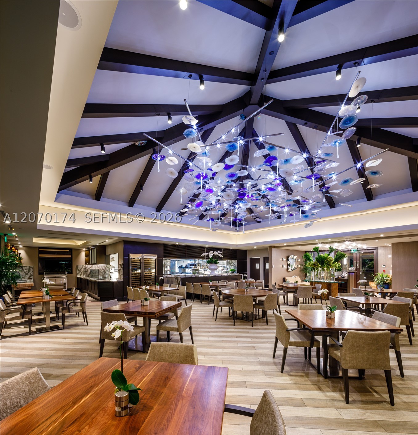 1000 W Island Blvd #202, Aventura FL 33160