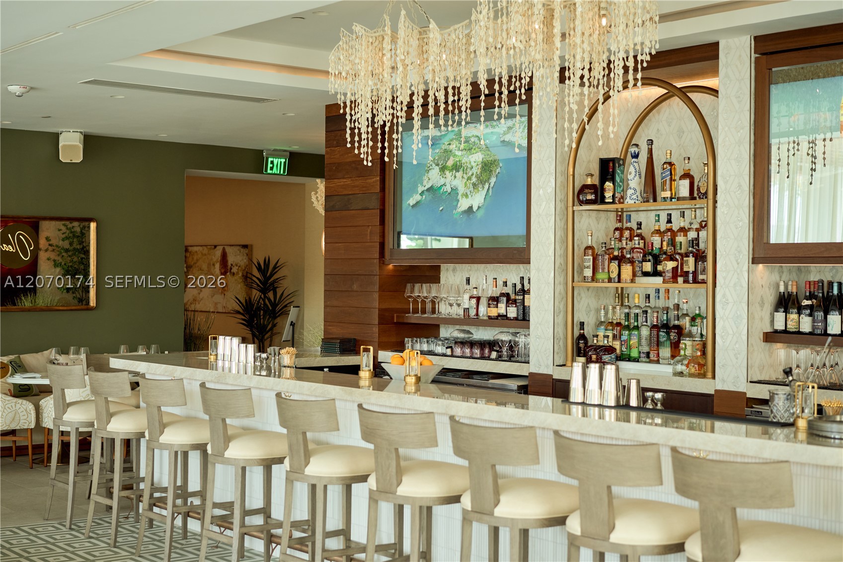 1000 W Island Blvd #202, Aventura FL 33160