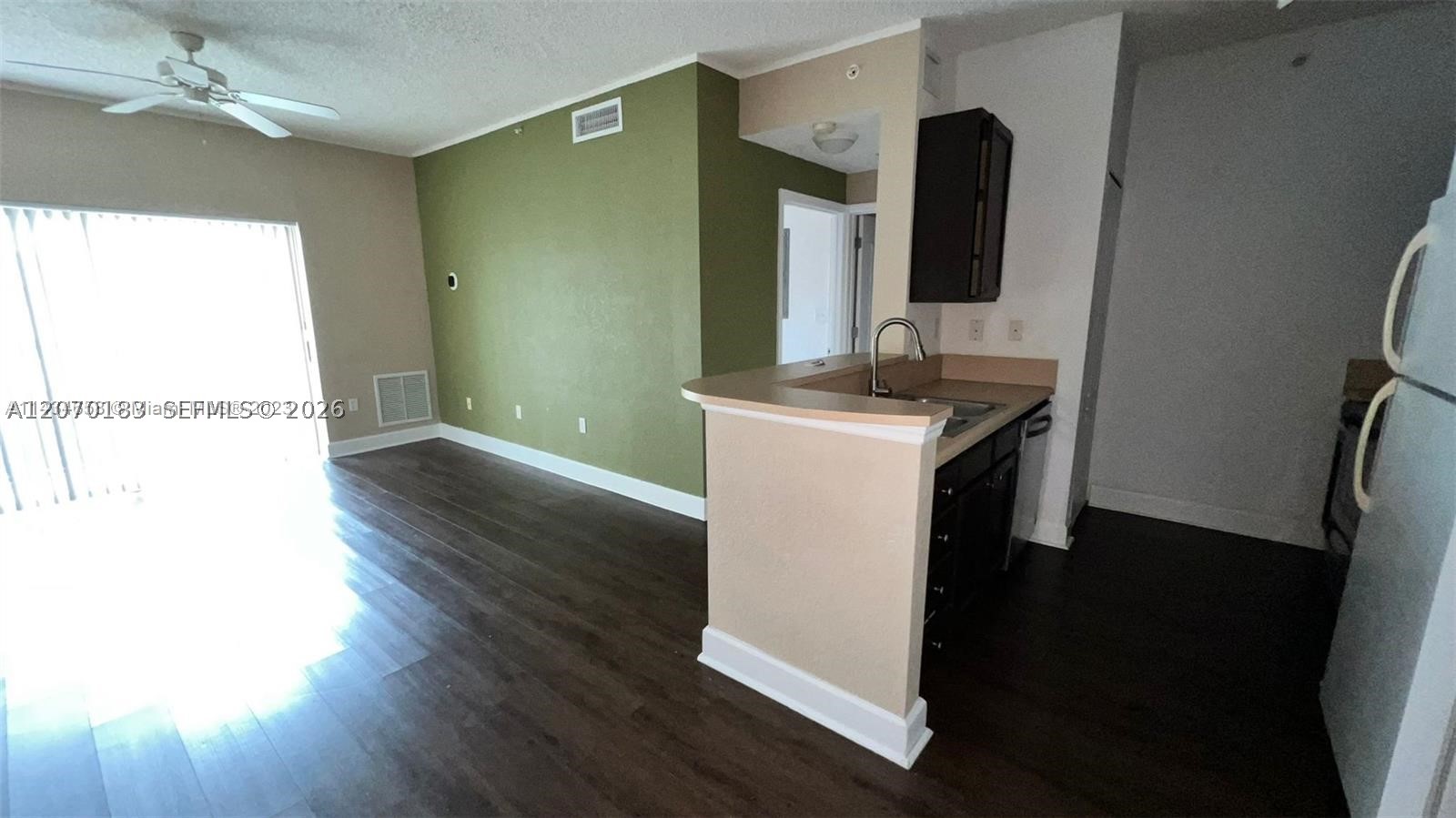 6001 SW 70th St #625, South Miami FL 33143