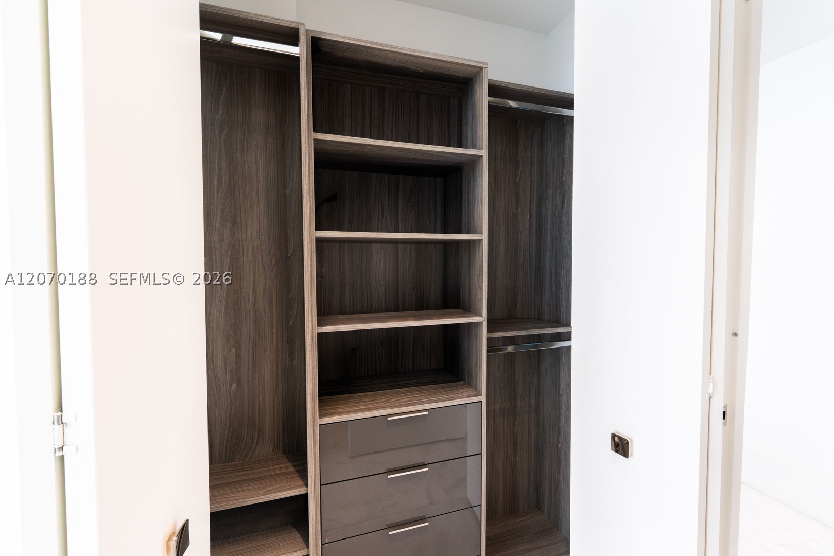 16901 Collins Ave #4201, Sunny Isles Beach FL 33160