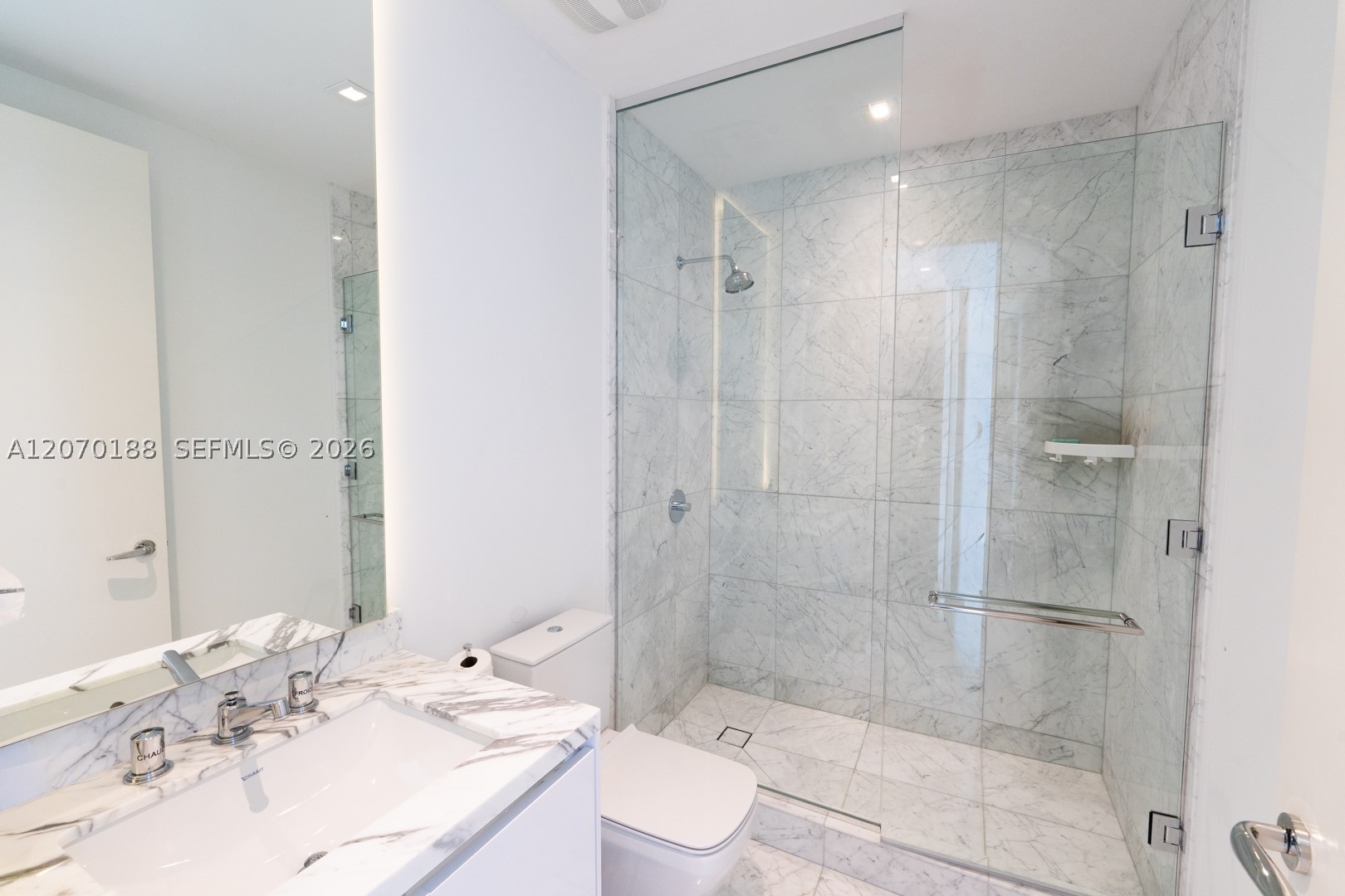 16901 Collins Ave #4201, Sunny Isles Beach FL 33160