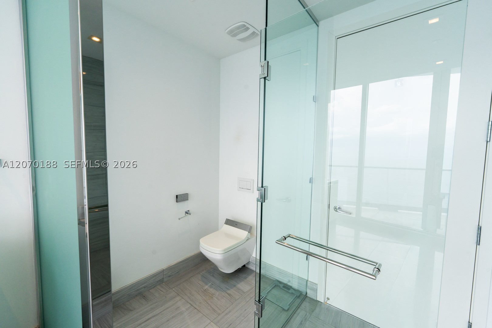16901 Collins Ave #4201, Sunny Isles Beach FL 33160