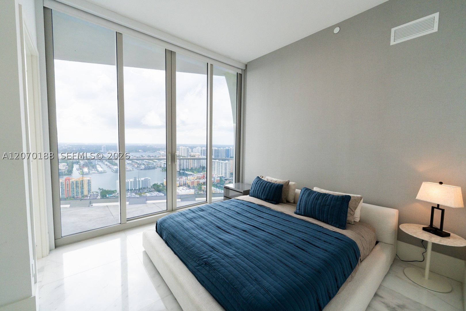 16901 Collins Ave #4201, Sunny Isles Beach FL 33160