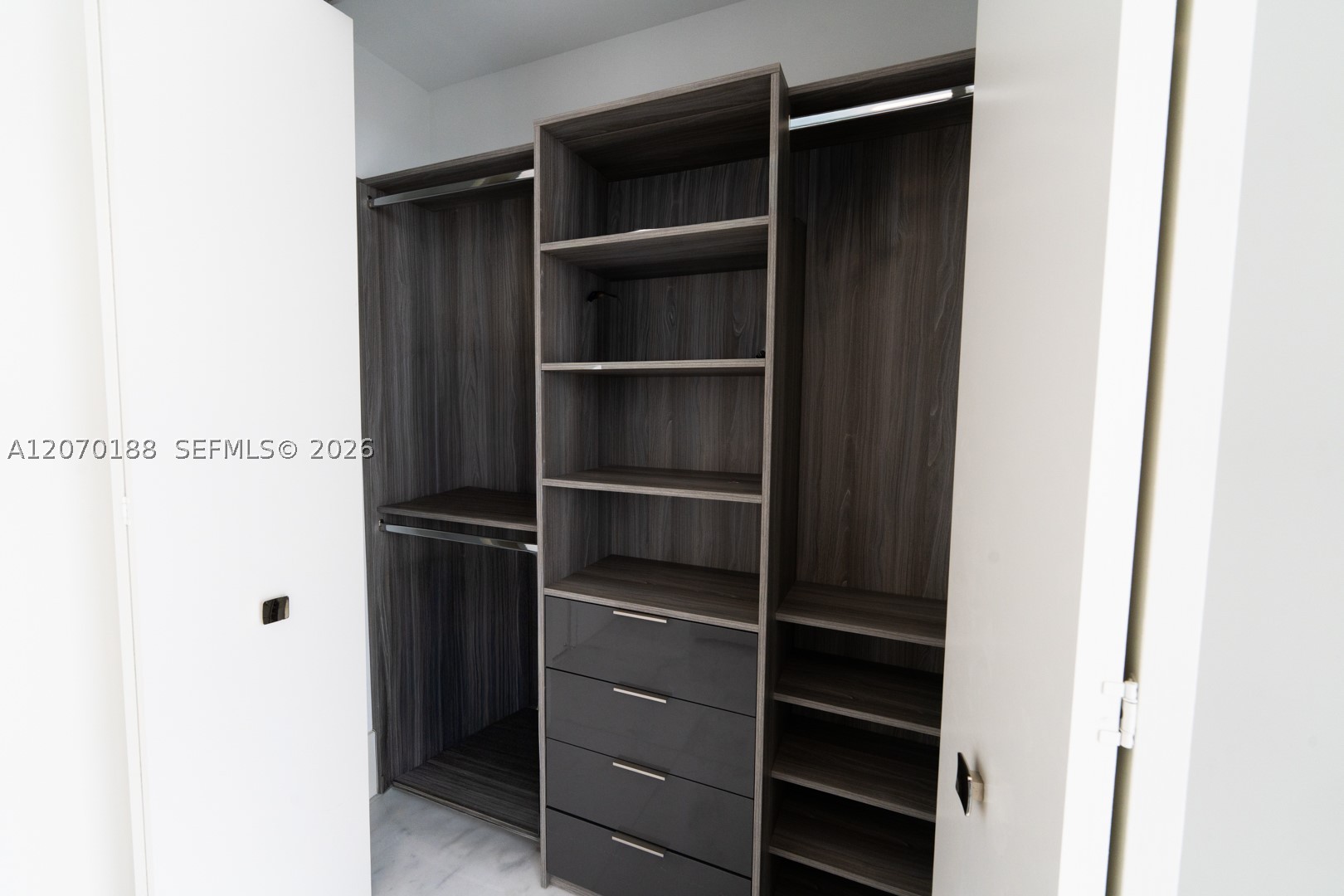 16901 Collins Ave #4201, Sunny Isles Beach FL 33160
