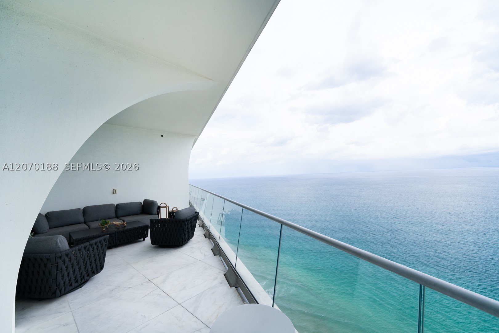 16901 Collins Ave #4201, Sunny Isles Beach FL 33160